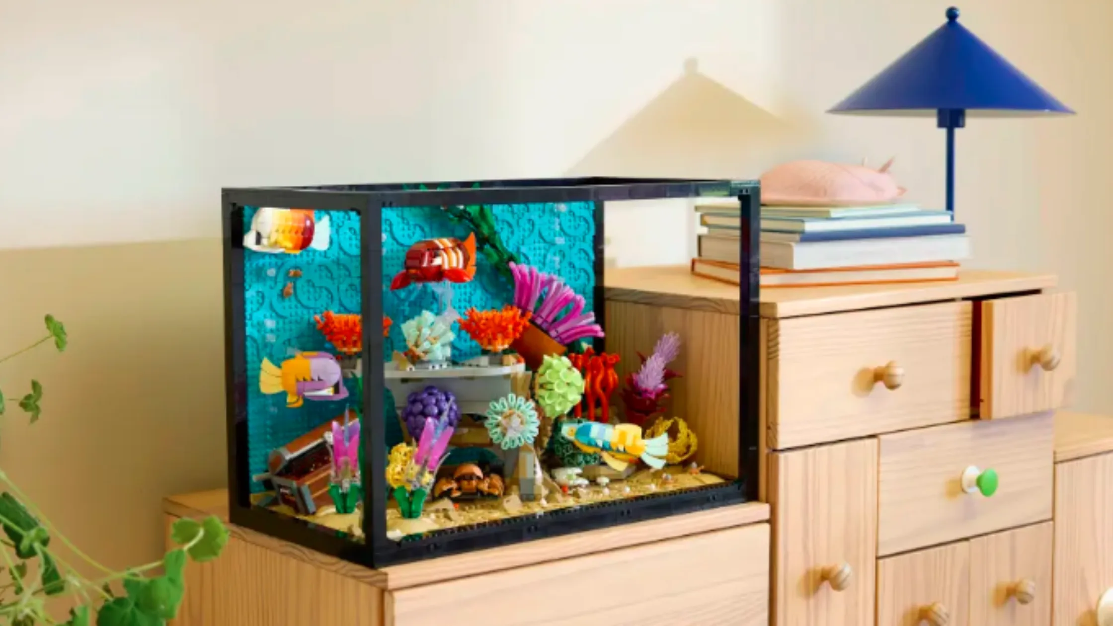 LEGO Tropical Aquarium 10366